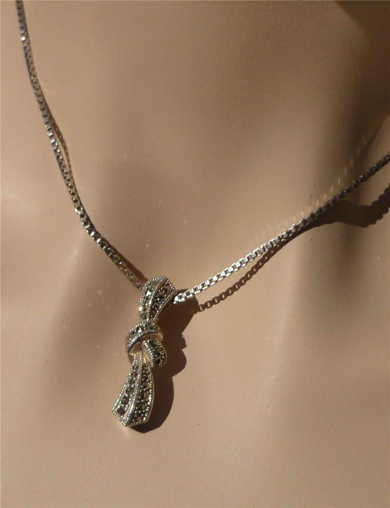 Vintage Solid Sterling Silver 925 MARCASITE "Knot" PENDANT & 16" Chain