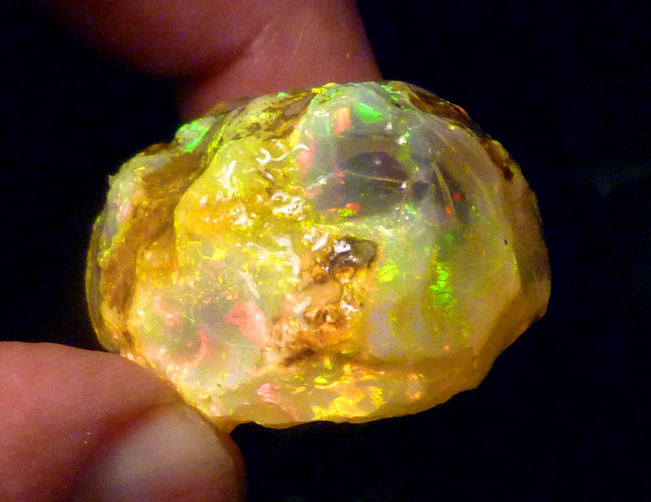 Rare Ghost OPAL Ethiopia Precious Opal Crystal with a Ghost 180.3cts