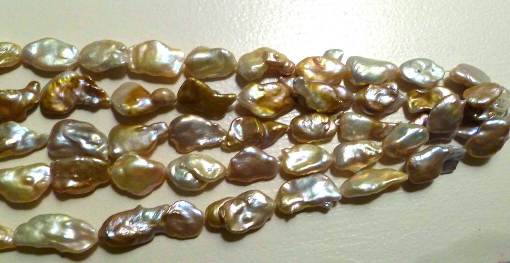 AA Very Big 17 Pearls per 15.5" Strand 20-30mm Size, White baroque pearl 