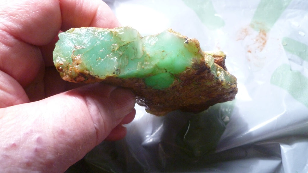 Chrysoprase Rough Stone Rare Apple Green Gemstone Lapidary Cabs 208g Australia