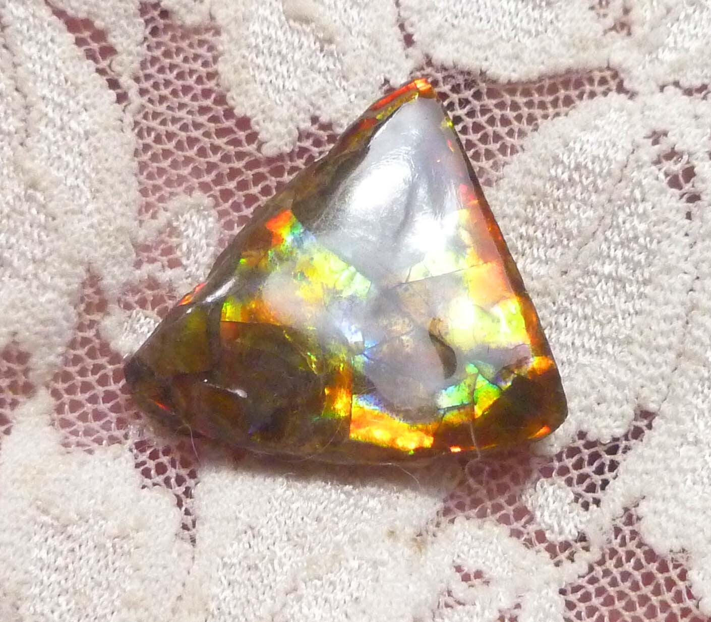 16ctsMulti Colors AMMOLITE GEM! Gemstone Amazing Colors! 23x23mm