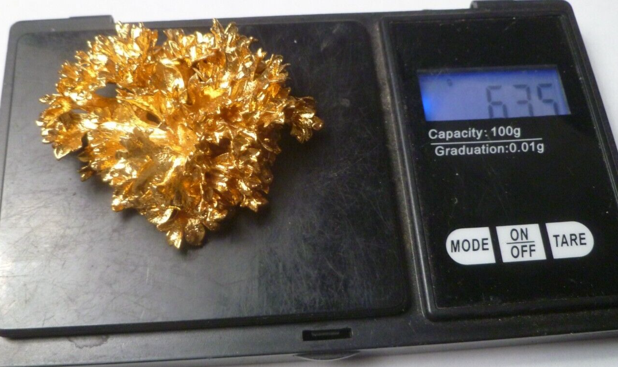 Real Parsley Leaf Pendant 24k Gold Plated 6.35g