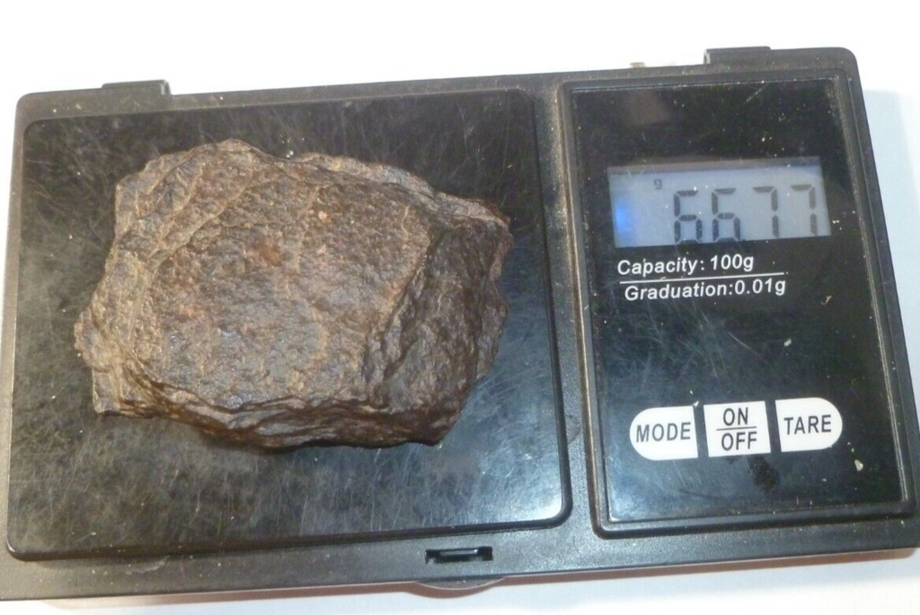 Iron chondrite meteorite, Meteorite Space Rock, Morocco 66.77 grams