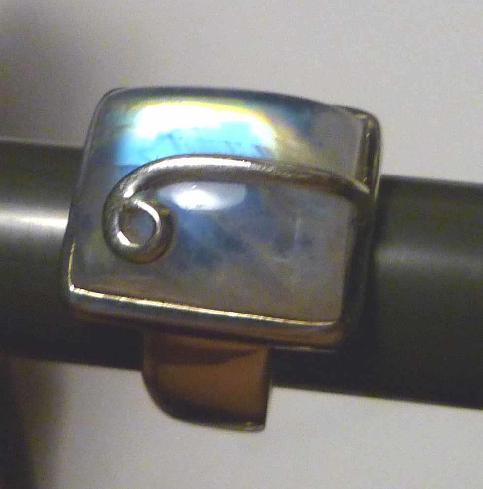 Minimalist Rainbow  Blue MOoNSToNE! Sterling SILVER .925 RING sz 8.5