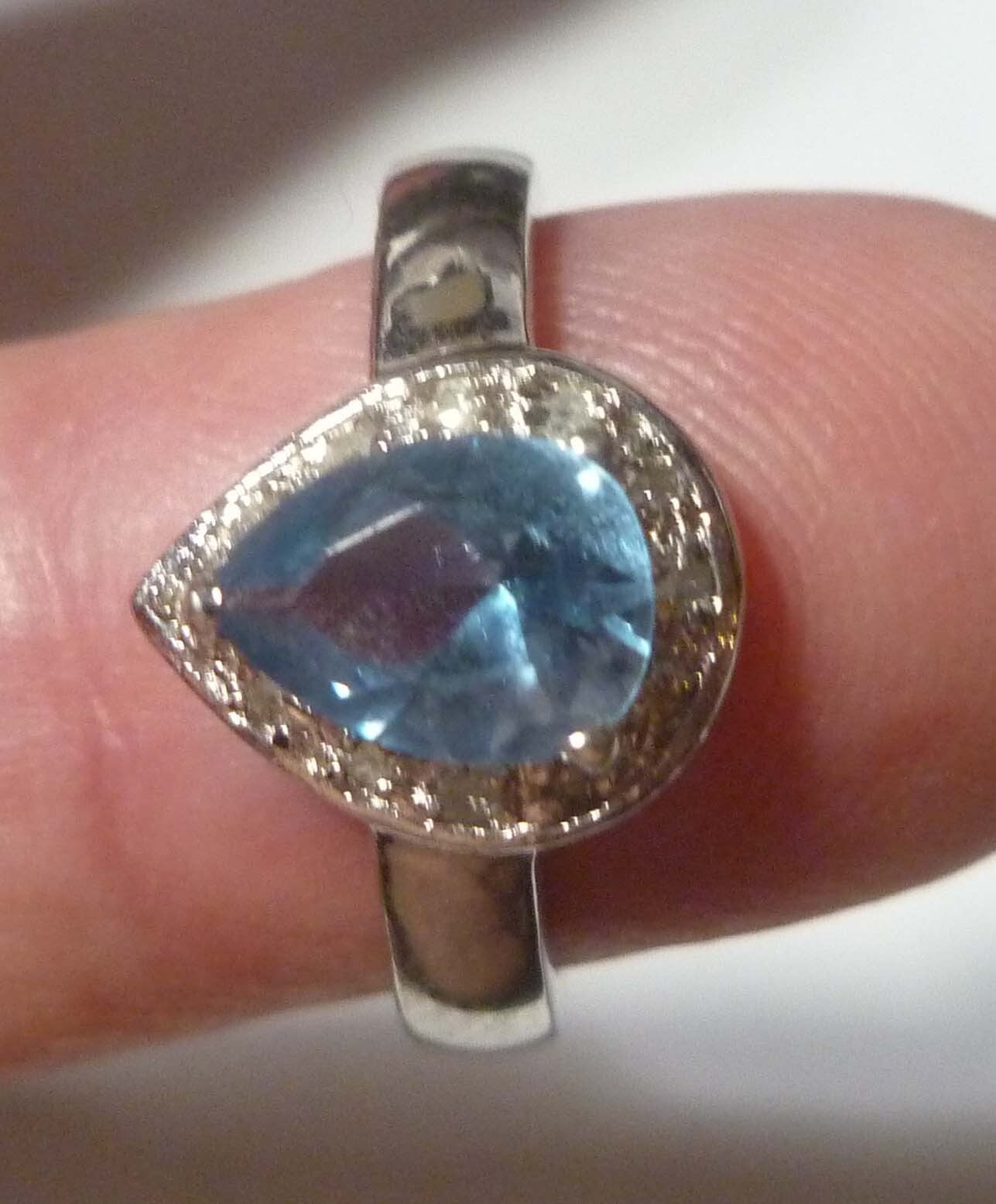 Blue TOPAZ RING Sterling Silver .925 & Size 8 White Topaz Accents