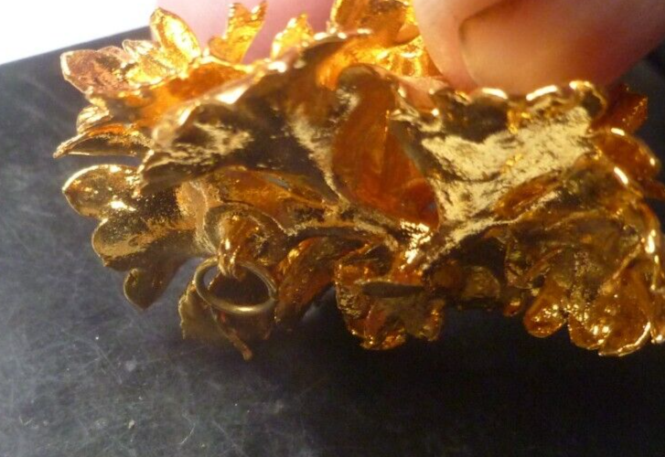 Real Parsley Leaf Pendant 24k Gold Plated 3.24g