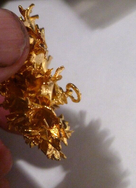 Real Parsley Leaf Pendant 24k Gold Plated 6.35g